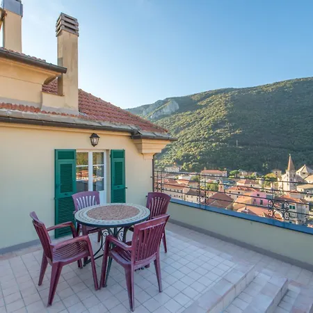 Sul Borgo Finale Ligure