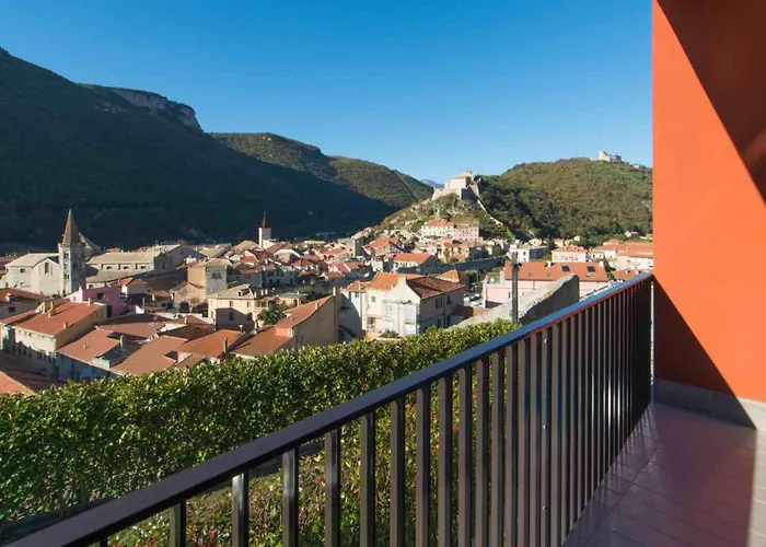 Sul Borgo Finale Ligure