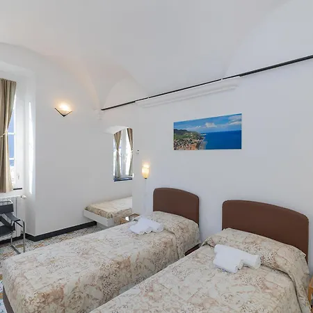 Sul Borgo Finale Ligure